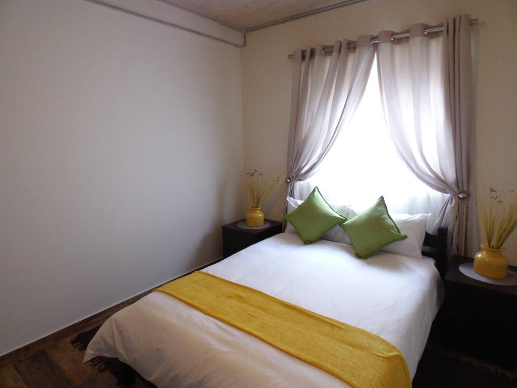 Saint Lucia Estuary Urban Glamping Tranquil International Backpacking Village מראה חיצוני תמונה