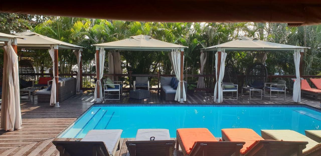 Saint Lucia Estuary Urban Glamping Tranquil International Backpacking Village מראה חיצוני תמונה